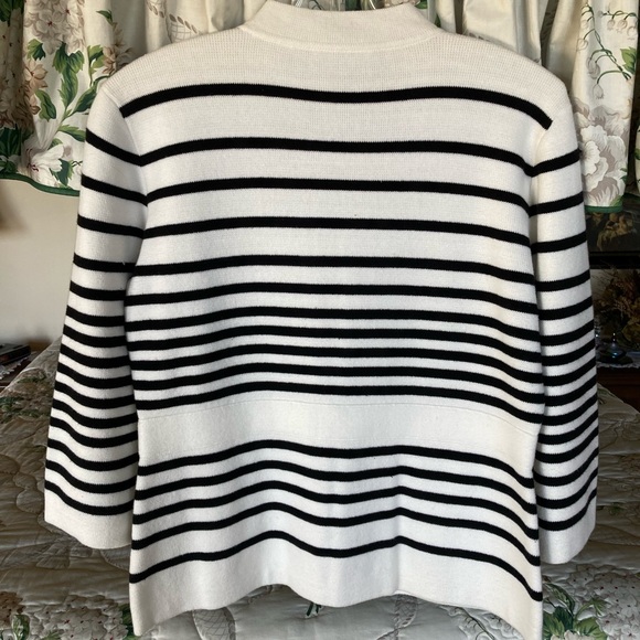 White House Black Market White with Black Stripes Sweater Jacket Size Medium. - Picture 5 of 7
